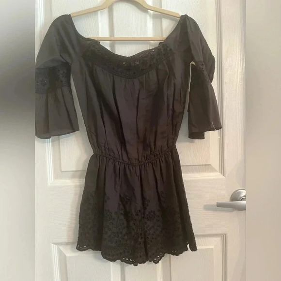 American Eagle eyelet black off shoulder boho romper - Picture 3 of 9